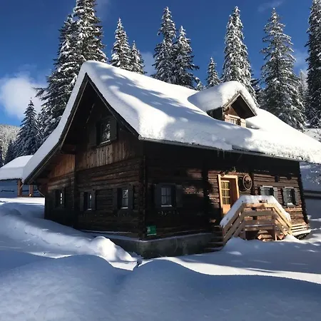 Holiday home Fuggerhuette Flattnitz