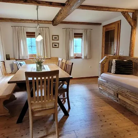 Fuggerhuette * Flattnitz