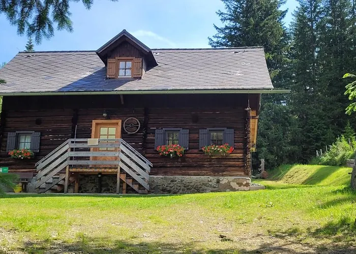 Fuggerhuette בית נופש *